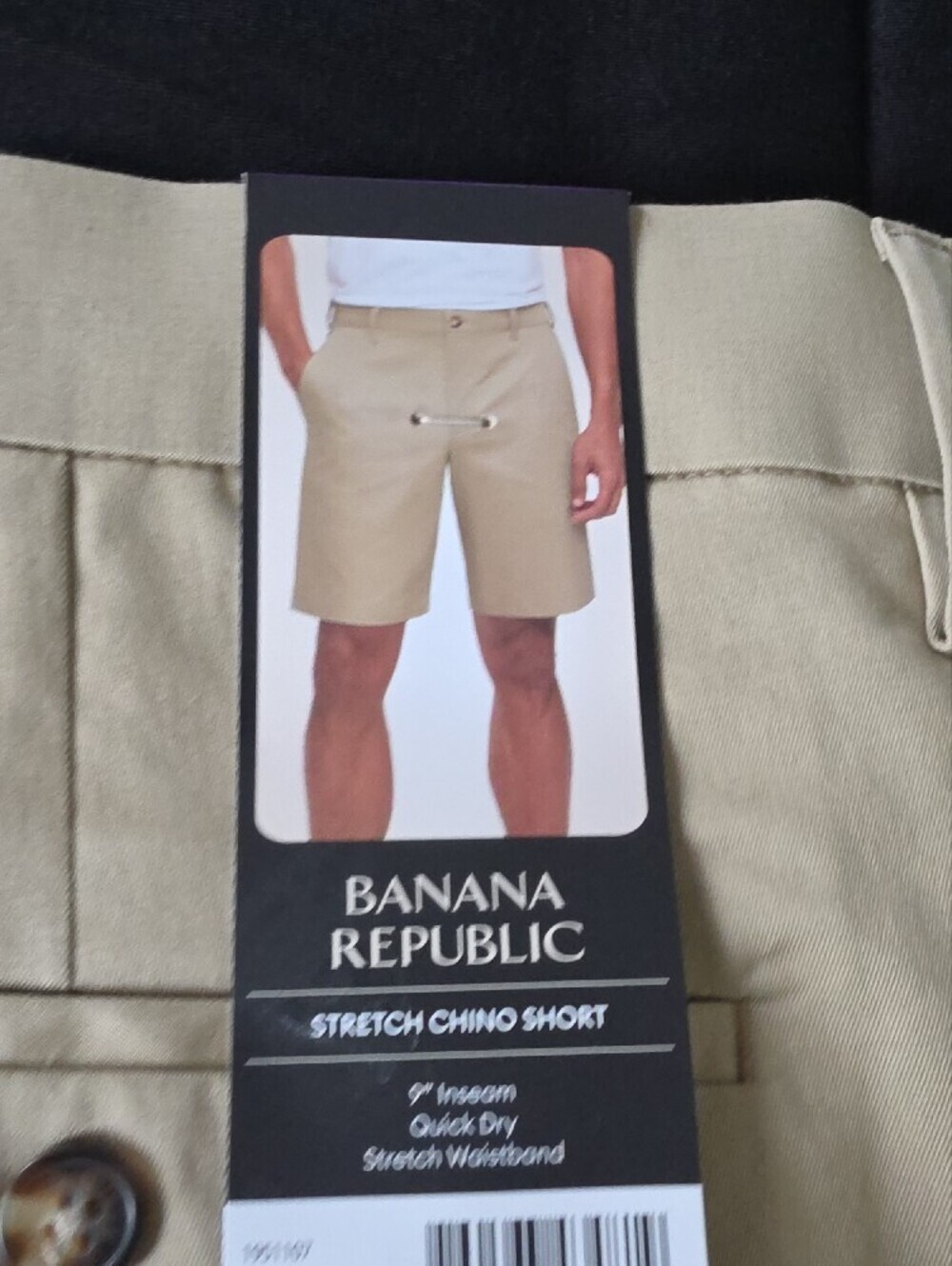 Banana Republic Men's Khaki Flat-Front Shorts - Picture 8 of 12